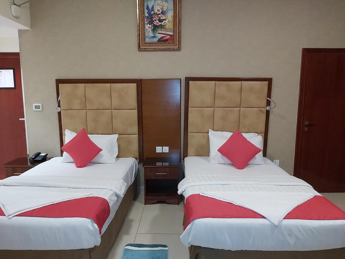 Bliss Hotel Дубай Екстериор снимка