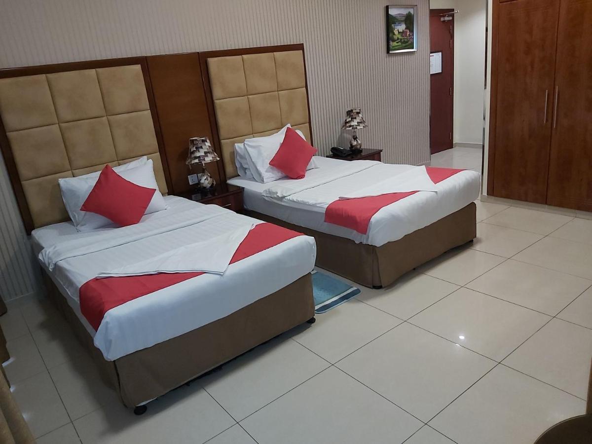 Bliss Hotel Дубай Екстериор снимка